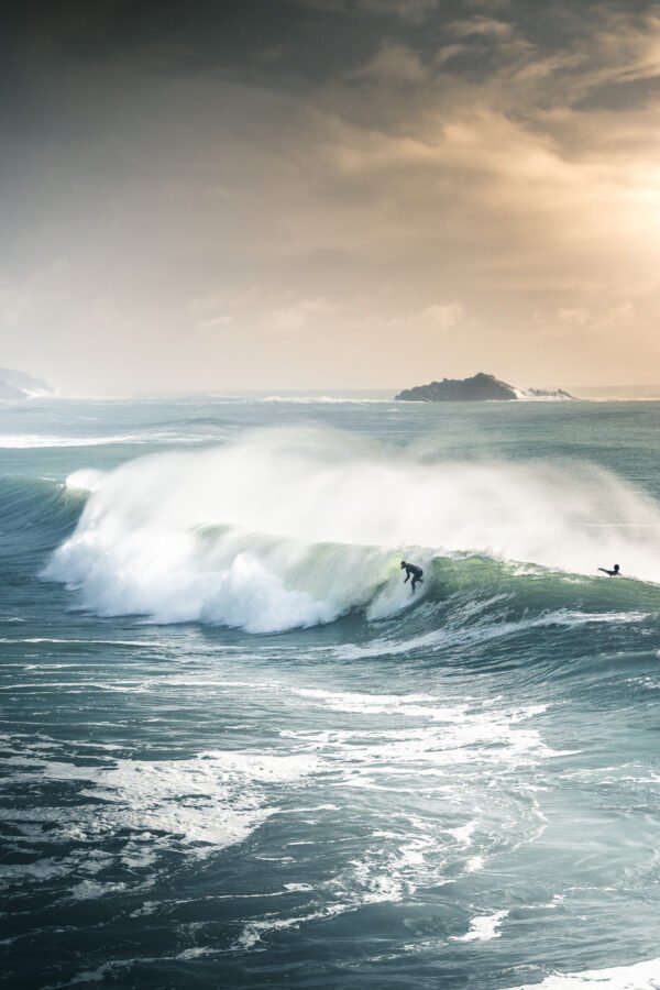 Surfer sauvage - Alexandre Ofodo